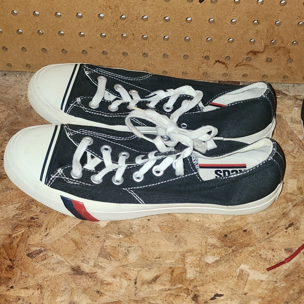 2 pair of Pro Keds Canvas Sneakers Size 9 - Picture 3 of 14